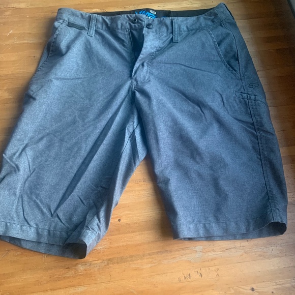 Fox Hybrid Shorts size 30 - Picture 1 of 3